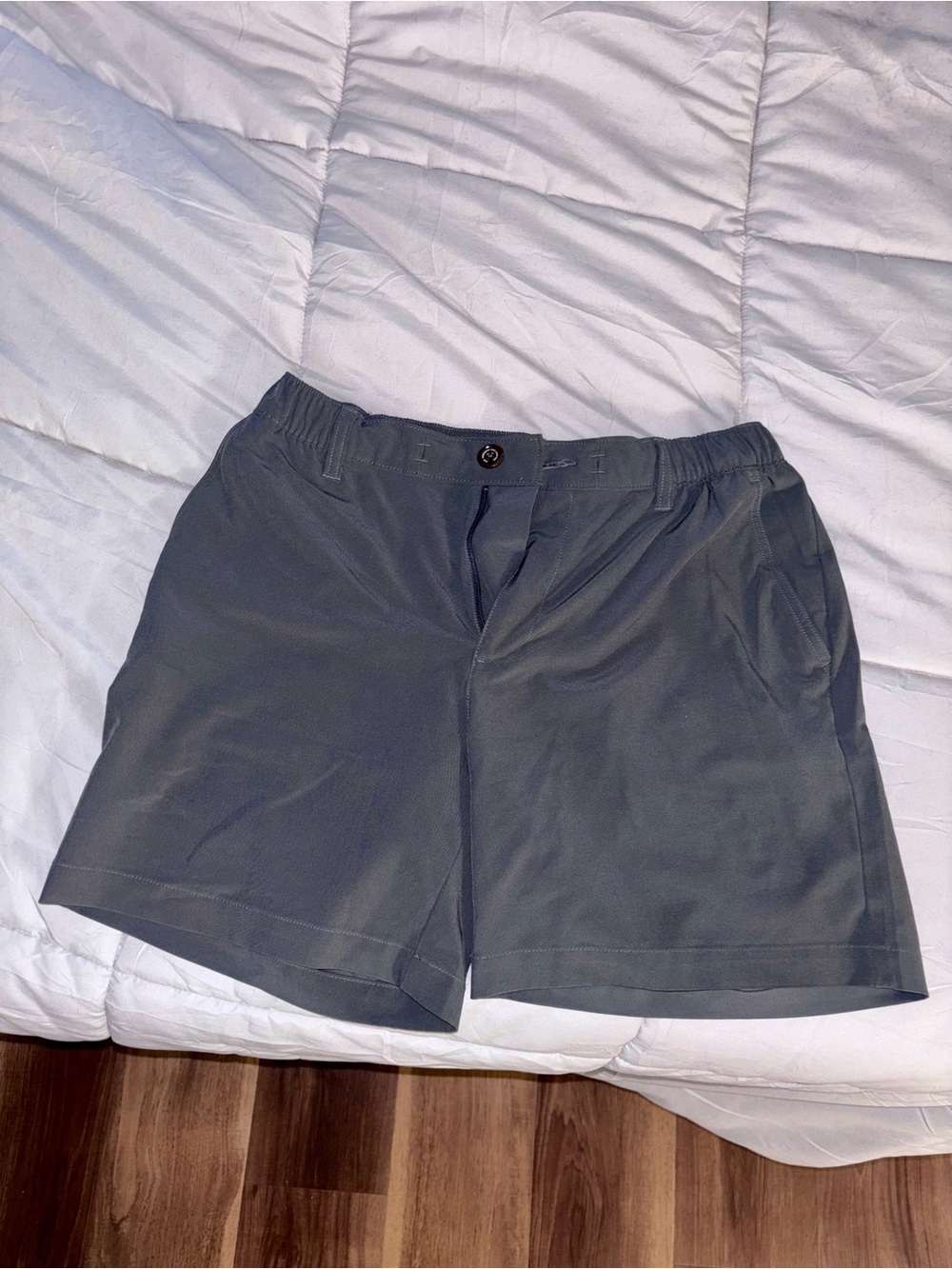 chubbies men’s Dark Gray 6” inseam Shorts